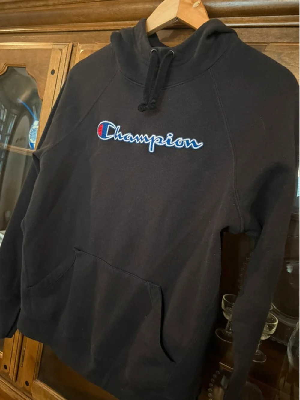Champion Black Spellout Script Logo Pullover Hoodie - Size M